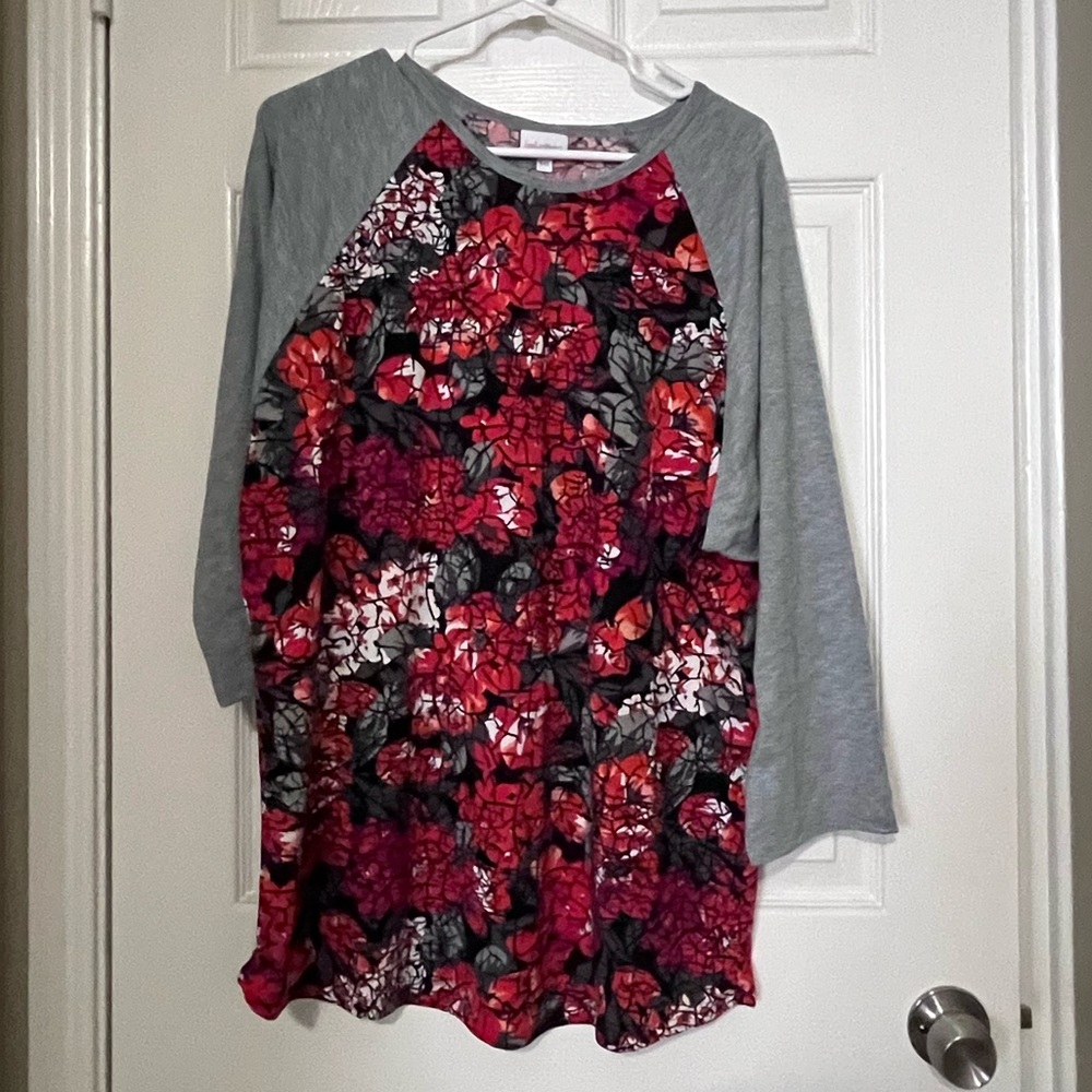 LuLaRoe 3XL top. Gently worn.
